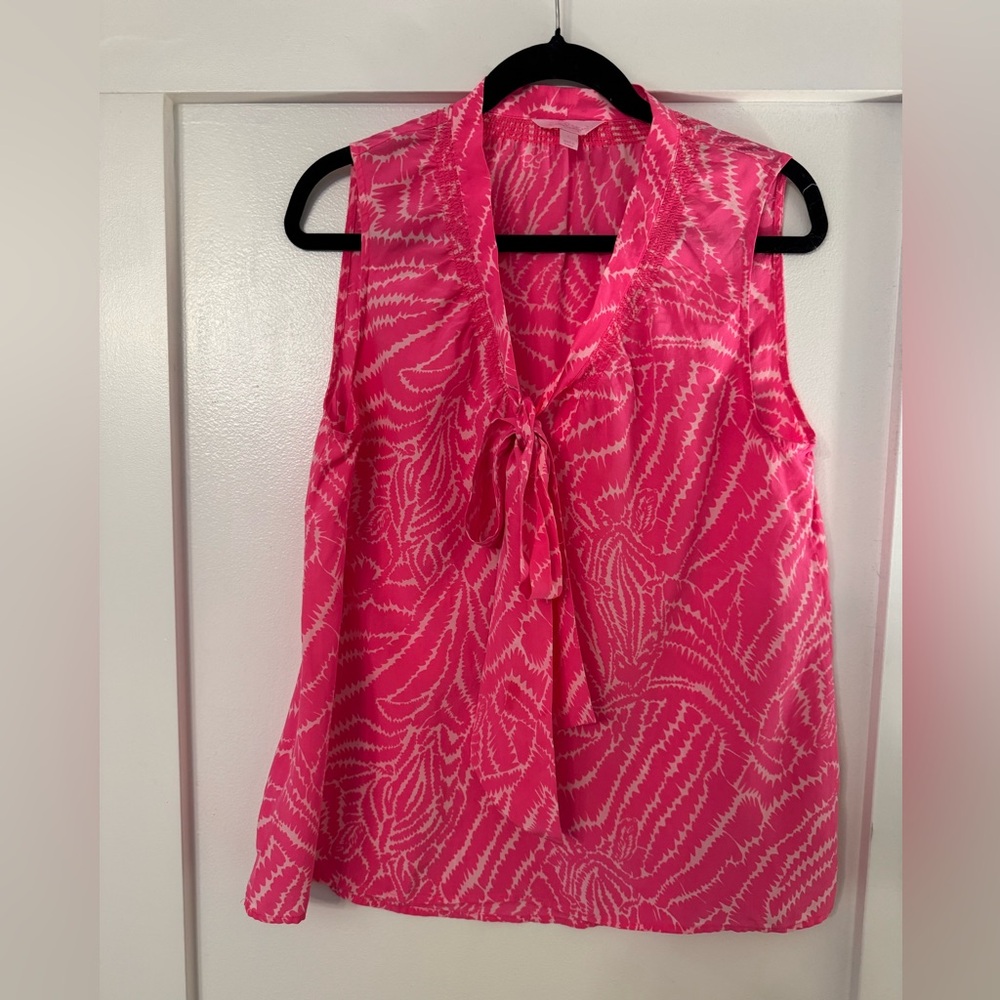 Lilly Pulitzer Hot Pink and White Flowy Feminine Tie-Neck Sleeveless Top. Size L